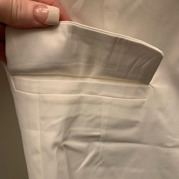 SOLD ✅ White Lightweight Jacket - NWOT -L - Picture 6 of 10